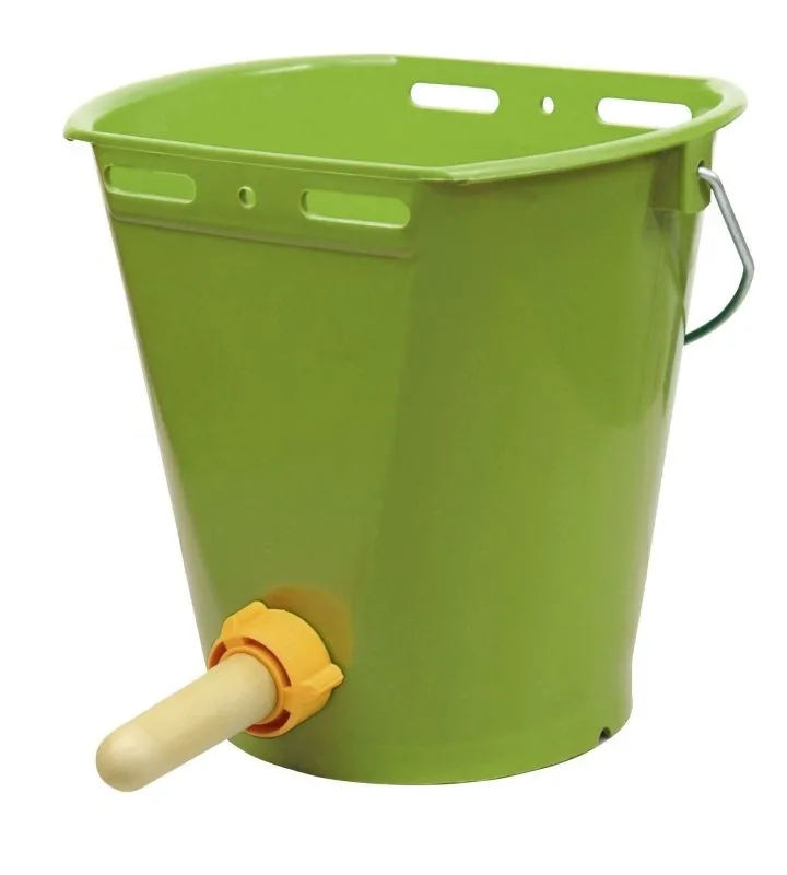 Tränkeeimer mit Hygieneventil